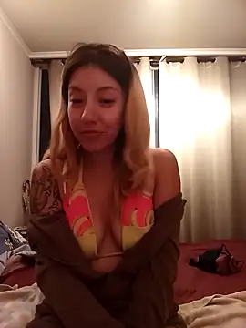 lilivalkova online show from 03-25-26, 04:45