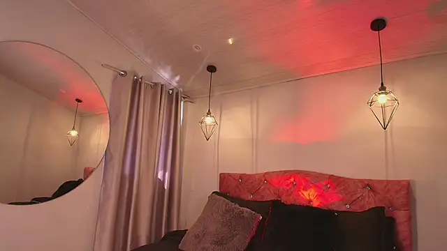 ivy bonnie online show from 12-16-25, 01:59