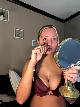 LaceyMilliexoxo online show from 11-26-25, 10:26