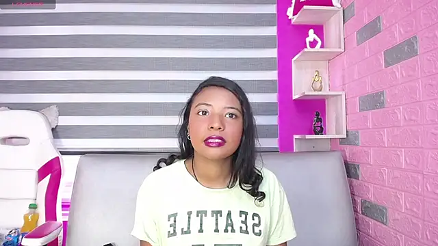 Zoe Rider online show from 11-30-25, 12:39