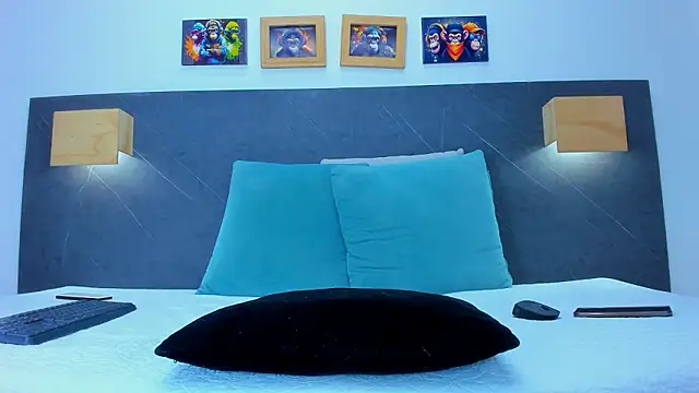 iamdoll online show from 03-12-26, 08:24