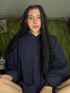 MiaaCute- online show from 11-06-25, 09:46