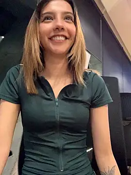 MiaaCute- online show from 12-17-25, 12:59