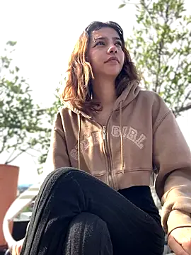 MiaaCute- online show from 10-19-25, 08:11