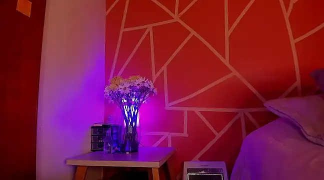 Snapshot of Violetafetish-dirty chatting on 03-06-25, 01:37 Violetafetish-dirty online show from 03-06-25, 01:37