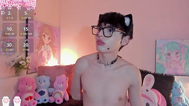 Strawberry Kitty  online show from 03-06-26, 03:56