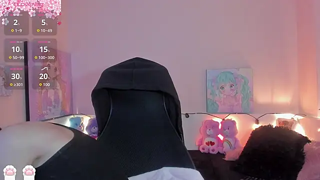 Strawberry Kitty  online show from 02-14-26, 04:02