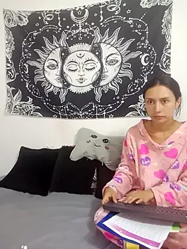 Snapshot of emily_n_abby chatting on 03-05-26, 01:19 emily n abby online show from 03-05-26, 01:19