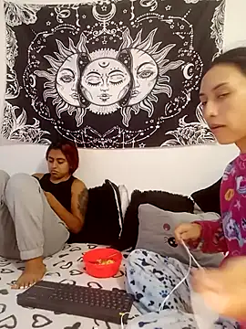 emily n abby online show from 02-11-26, 01:22