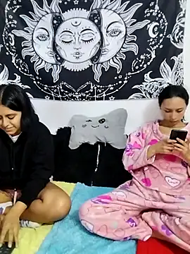 emily n abby online show from 06-18-26, 05:18