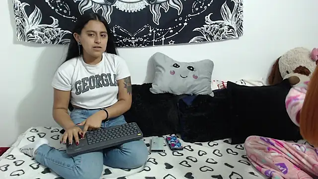 emily n abby online show from 10-29-25, 12:15