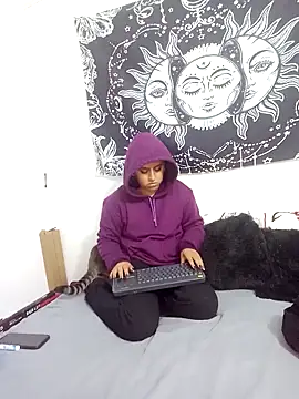 emily n abby online show from 11-08-25, 12:20