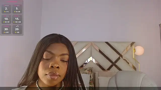 Snapshot of Maiacharris_ chatting on 06-19-26, 12:00 Maiacharris online show from 06-19-26, 12:00