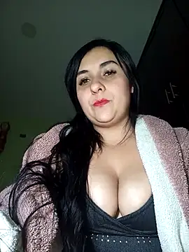 Kymberlaury online show from 10-28-25, 03:29