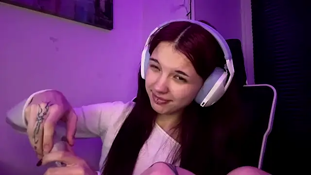 HanaMantanaDell online show from 04-18-26, 07:07