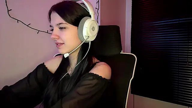 HanaMantanaDell online show from 02-06-26, 04:03