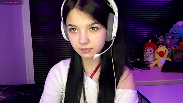 HanaMantanaDell online show from 10-24-25, 02:27