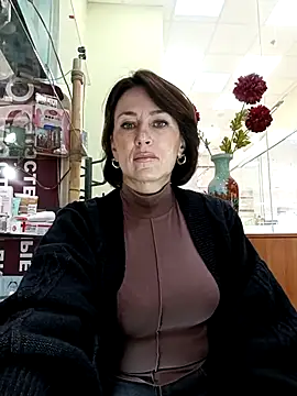 Snapshot of Luna_7777 chatting on 10-22-25, 10:25 Luna 7777 online show from 10-22-25, 10:25