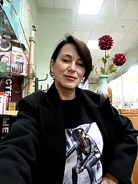 Luna 7777 online show from 11-13-25, 10:52