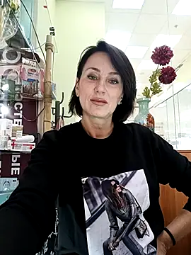 Luna 7777 online show from 10-29-25, 10:36