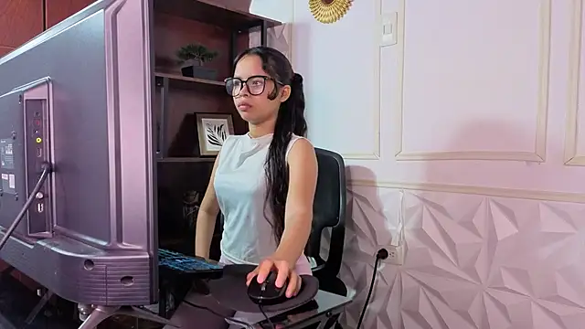 sharon ivanna12 online show from 05-02-26, 07:41