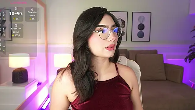 EmilyTurneer online show from 03-18-26, 07:15