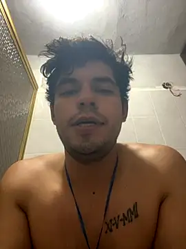 Twistermc11 online show from 11-14-25, 03:54