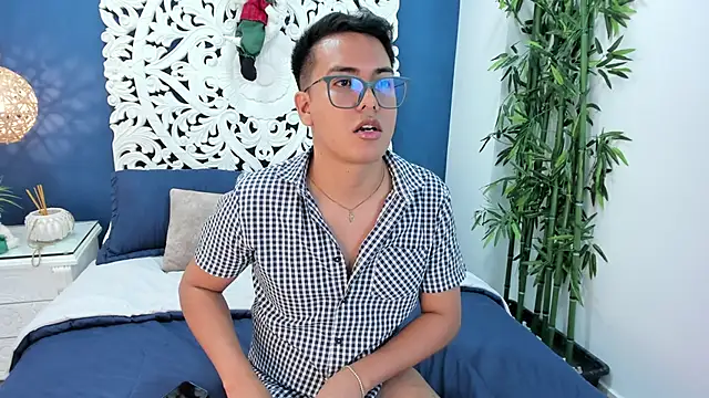 JohnBelRose online show from 11-17-25, 07:40