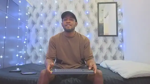 Stevenbrand online show from 12-15-25, 06:47