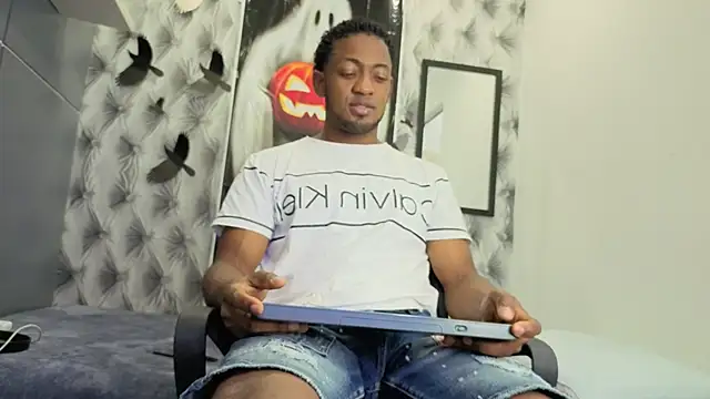 Stevenbrand online show from 10-24-25, 07:02