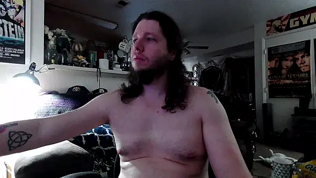 biggerisbetter12 online show from 11-19-25, 10:10