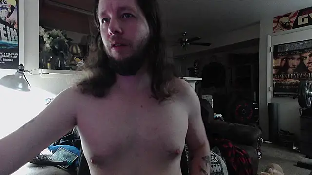 biggerisbetter12 online show from 04-21-26, 01:42