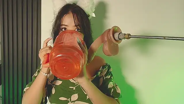 sophiie18 online show from 11-12-25, 08:34