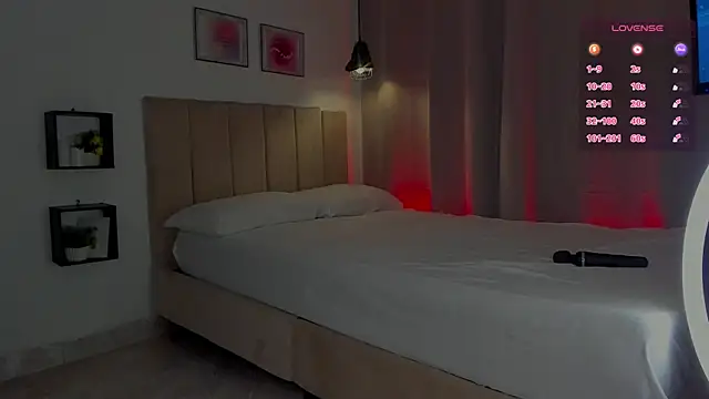 Little Emma 11 online show from 10-29-25, 01:21