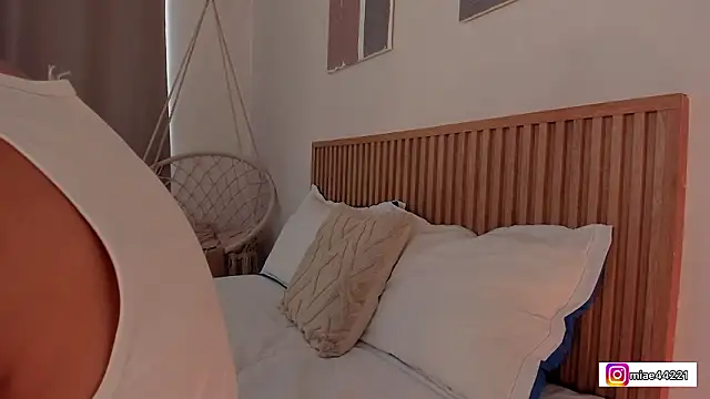 Little Emma 11 online show from 02-01-26, 02:37