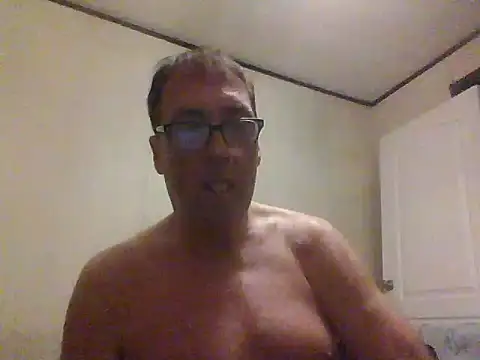 Snapshot of NKDJIM69 chatting on 10-17-25, 04:38 NKDJIM69 online show from 10-17-25, 04:38