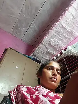 Snapshot of Pooja_shre chatting on 07-27-26, 04:36 Pooja shre online show from 07-27-26, 04:36