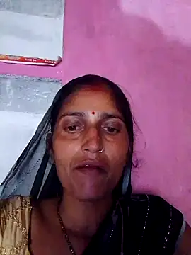 Snapshot of Pooja_shre chatting on 10-24-25, 11:53 Pooja shre online show from 10-24-25, 11:53