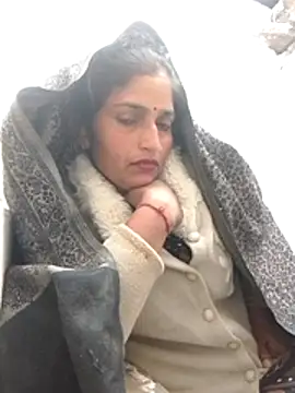 Pooja shre online show from 11-23-25, 03:27