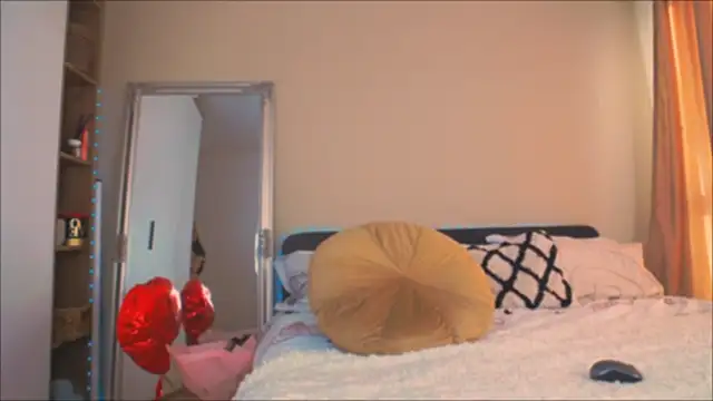 InsideMia online show from 01-12-26, 07:04