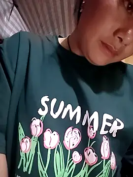 Snapshot of Sinhlinh2020 chatting on 02-28-26, 11:10 Sinhlinh2020 online show from 02-28-26, 11:10