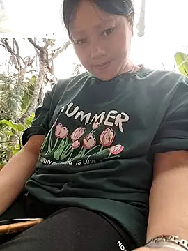 Snapshot of Sinhlinh2020 chatting on 01-18-26, 09:13 Sinhlinh2020 online show from 01-18-26, 09:13