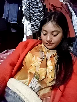 Snapshot of Sinhlinh2020 chatting on 02-22-26, 01:13 Sinhlinh2020 online show from 02-22-26, 01:13