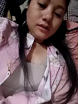 Snapshot of Sinhlinh2020 chatting on 02-17-26, 10:40 Sinhlinh2020 online show from 02-17-26, 10:40