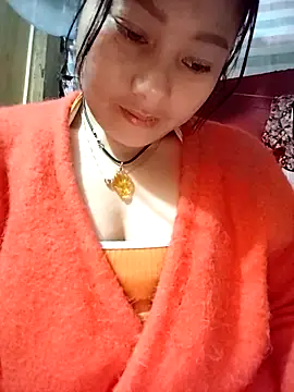 Snapshot of Sinhlinh2020 chatting on 02-12-26, 01:33 Sinhlinh2020 online show from 02-12-26, 01:33