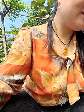 Snapshot of Sinhlinh2020 chatting on 02-21-26, 05:42 Sinhlinh2020 online show from 02-21-26, 05:42