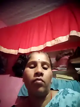 OliveGreen22 online show from 11-01-25, 05:47