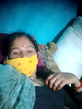 OliveGreen22 online show from 10-19-25, 08:44