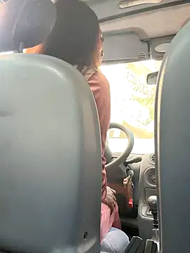 Luana 26 online show from 10-18-25, 01:46