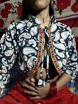 Itz Aisha   online show from 11-18-25, 05:16